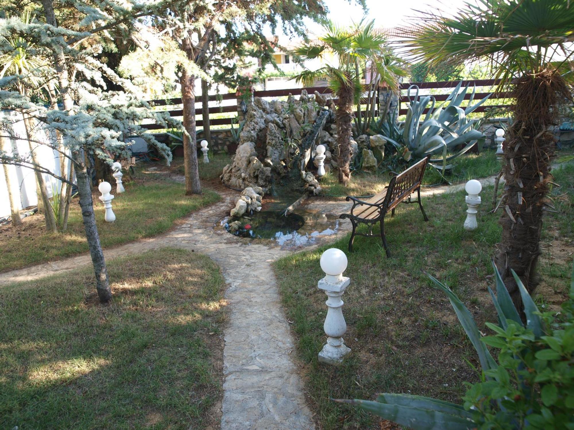 Apartments And Bungalows Vila Dalibor 닌 외부 사진